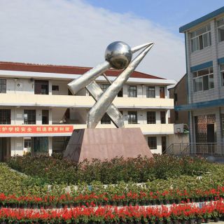 為什么不銹鋼雕塑不會(huì )生銹？