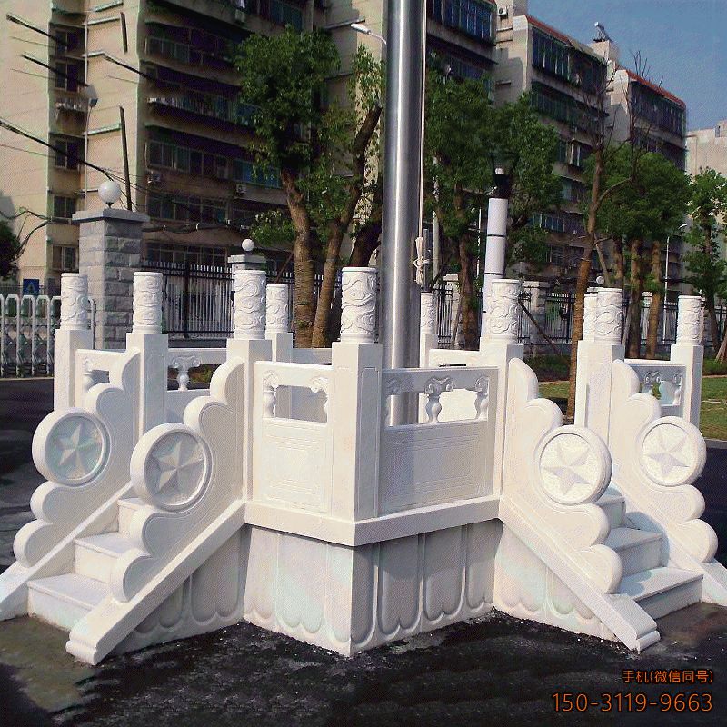 學(xué)校國旗旗臺_大理石廣場(chǎng)景區三門(mén)旗臺雕塑
