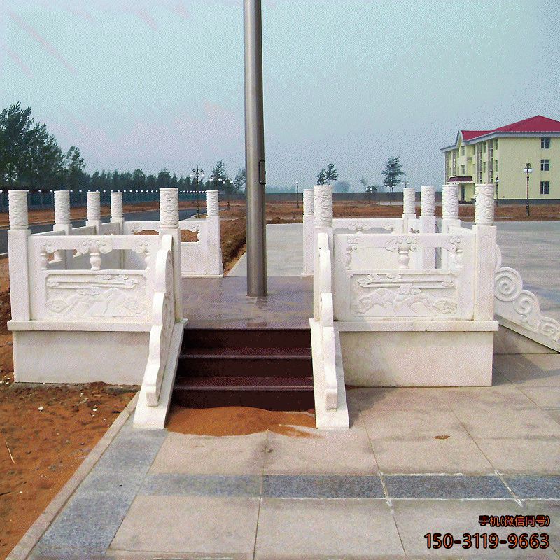 學(xué)校國旗臺_大理石廣場(chǎng)景區三門(mén)旗臺雕塑