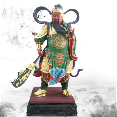 關(guān)帝老爺塑像有什么寓意？