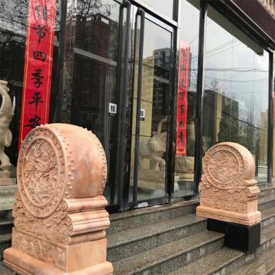 酒店會(huì )所門(mén)口晚霞紅石雕抱鼓石