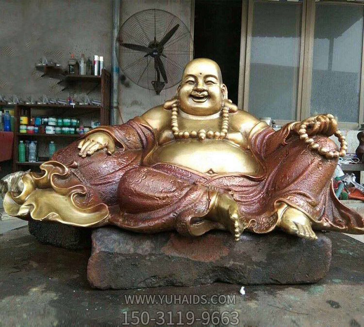 不銹鋼大型仿真人物景觀(guān)坐著(zhù)的彌勒佛雕塑