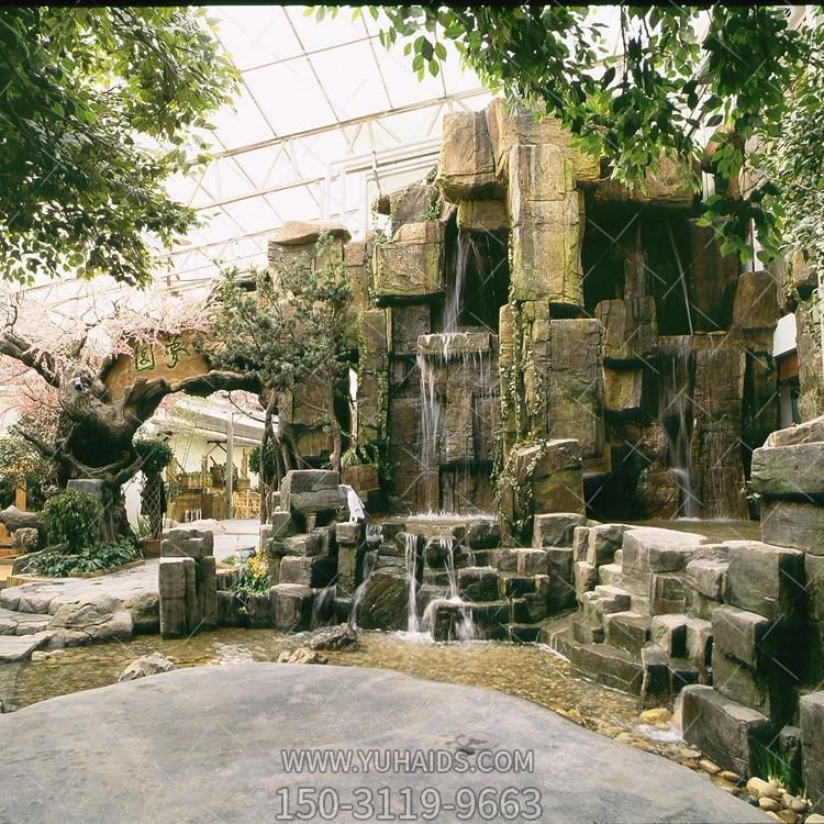 生態(tài)園餐廳裝飾水泥假山塑石景觀(guān)雕塑