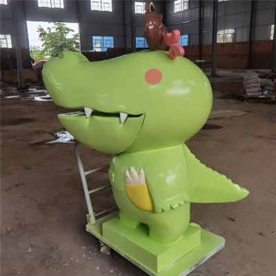 商場(chǎng)游樂(lè )園美陳擺件卡通動(dòng)物公仔鱷魚(yú)