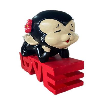 景點(diǎn)擺放玻璃鋼LOVE標識 卡通猴子雕像