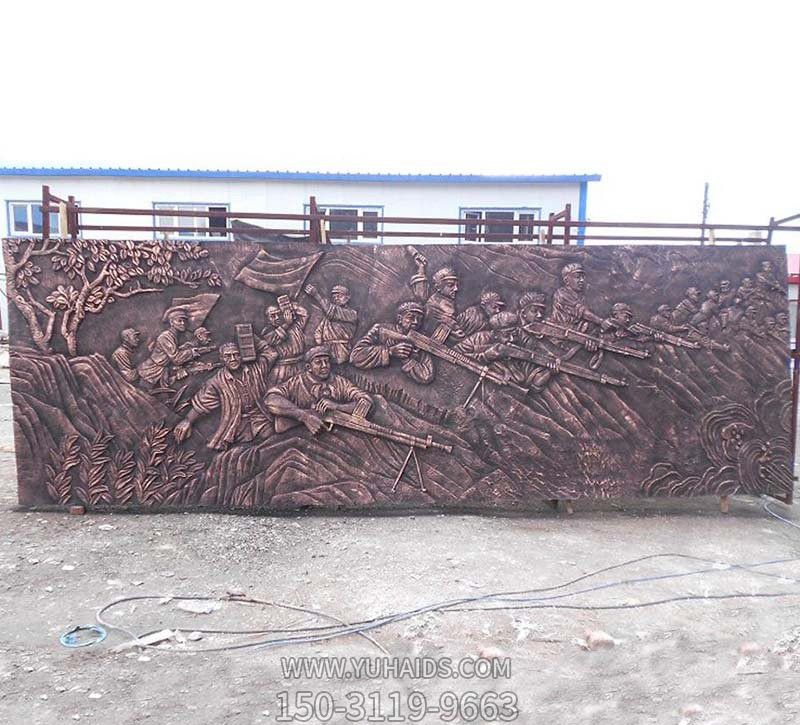 景區創(chuàng )意銅浮雕打仗的八路軍雕塑