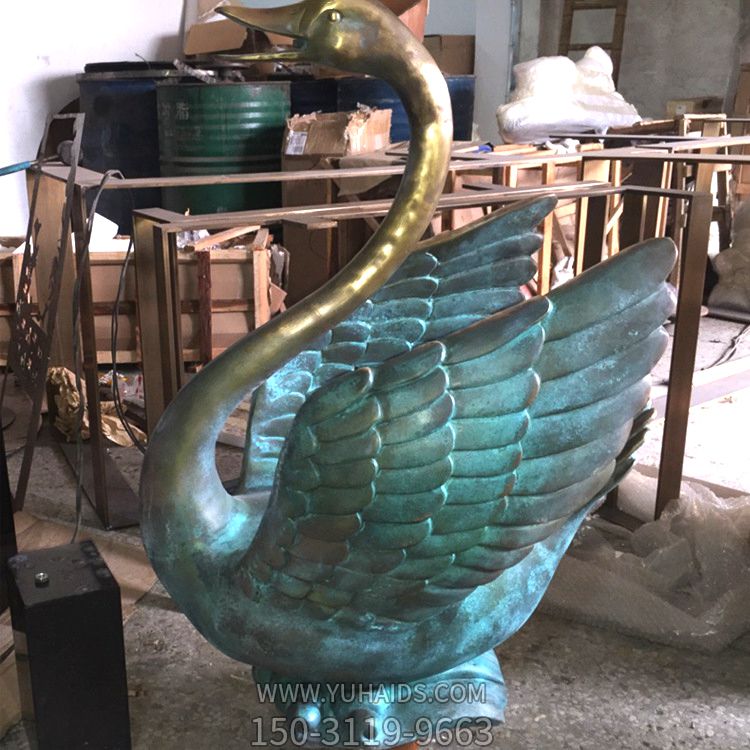 戶(hù)外動(dòng)物園游樂(lè )場(chǎng)不銹鋼仿真彩繪動(dòng)物天鵝雕塑