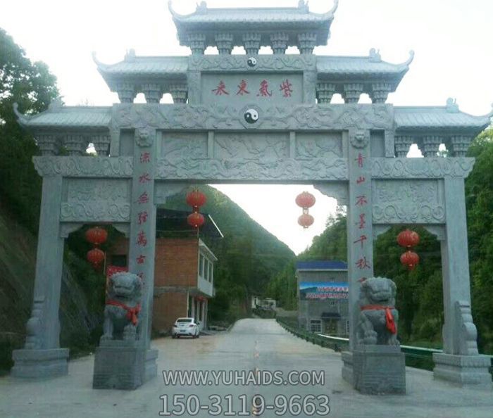 村口三門(mén)五樓青石仿古牌坊門(mén)樓雕塑