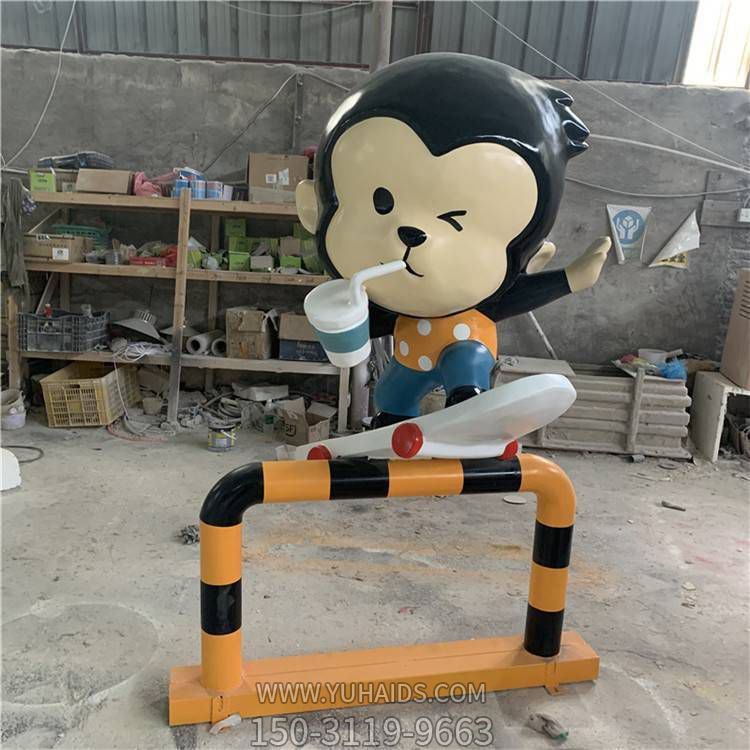 大型商場(chǎng)戶(hù)外玻璃鋼卡通猴子公仔雕塑擺件