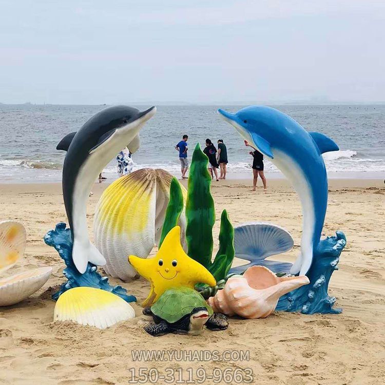 海邊創(chuàng )意玻璃鋼彩繪海洋動(dòng)物海豚雕塑