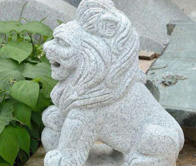 庭院寺廟砂巖石雕浮雕臥著(zhù)的獅子雕塑