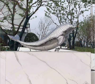 不銹鋼海豚景觀(guān)擺件，城市園林創(chuàng  )意動(dòng)物擺件