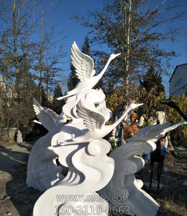 公園創(chuàng )意大理石飛翔天鵝雕塑