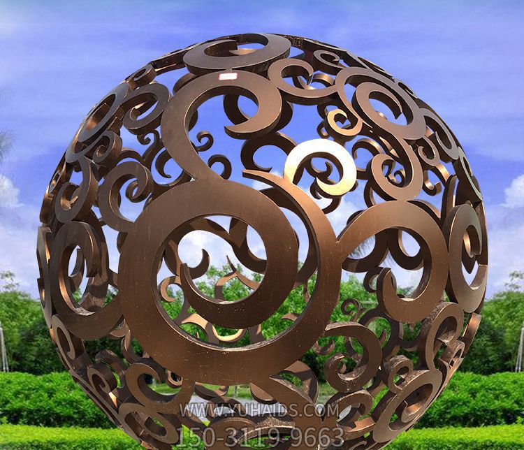 廣場(chǎng)創(chuàng  )意不銹鋼噴金烤漆鏤空球雕塑
