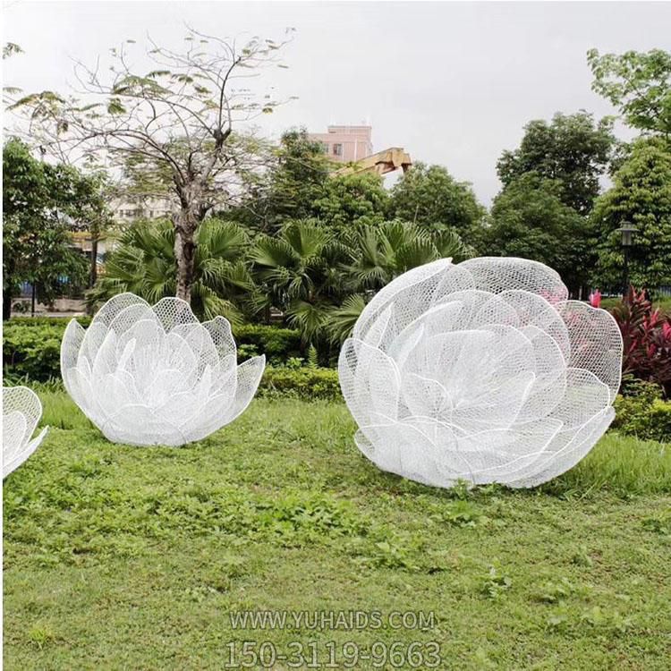不銹鋼網(wǎng)格戶(hù)外園林大型蓮花擺件雕塑