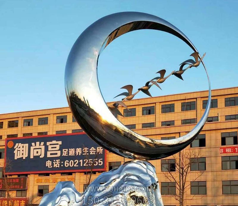 城市不銹鋼鏡面創(chuàng )意大雁雕塑