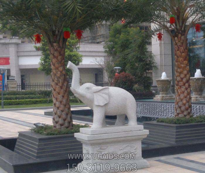 戶(hù)外海邊創(chuàng )意大理石石雕大象雕塑
