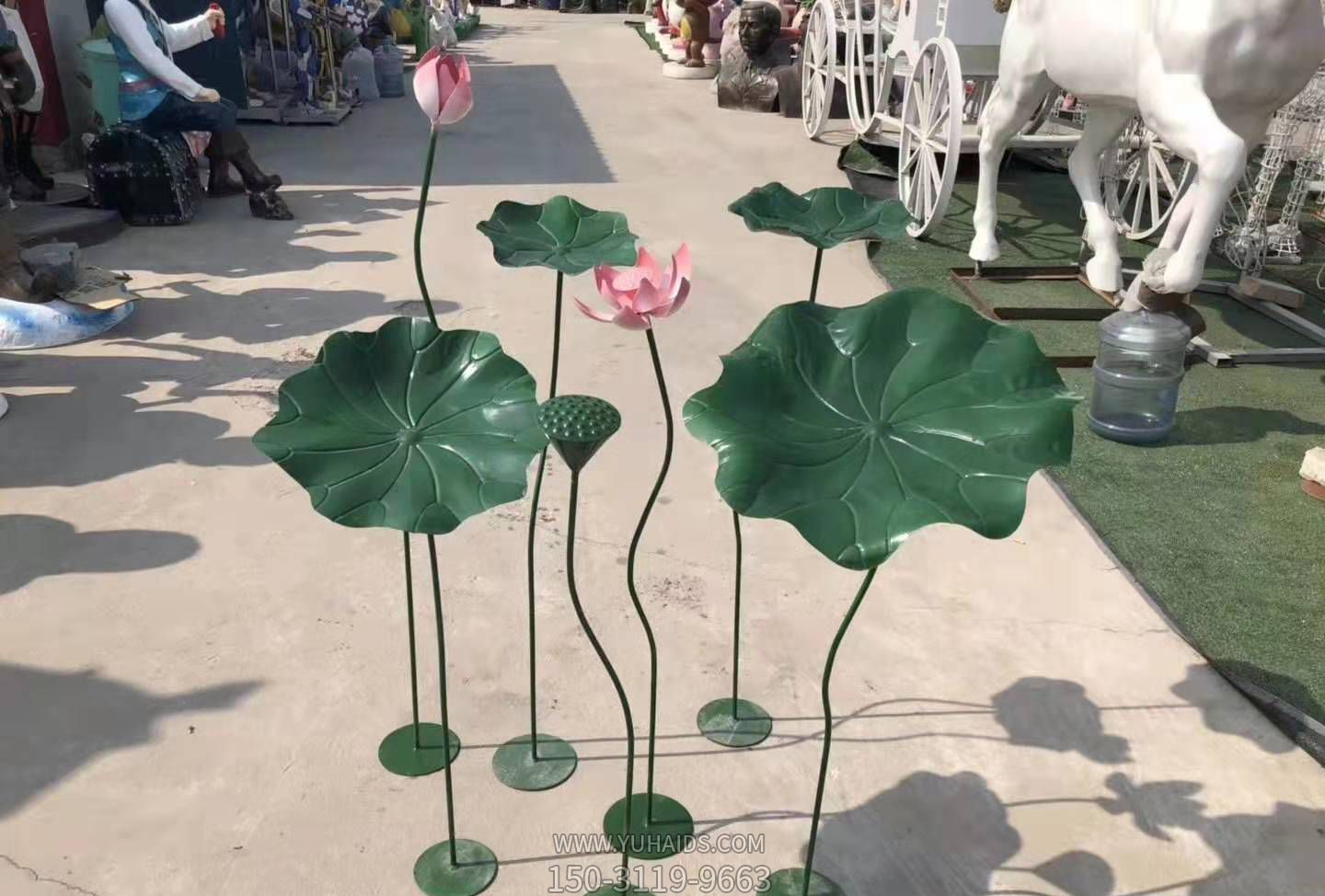 不銹鋼廣場(chǎng)景觀(guān)荷花雕塑