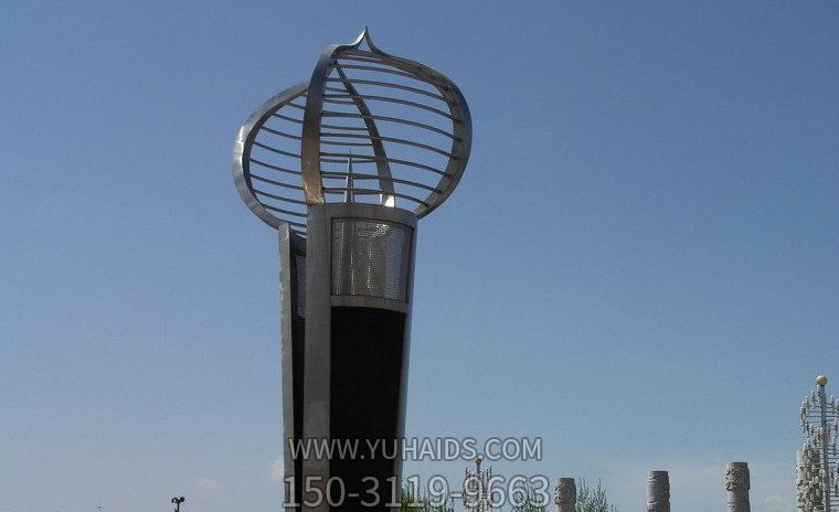 公園不銹鋼鏤空鐵藝創(chuàng )意火炬雕塑