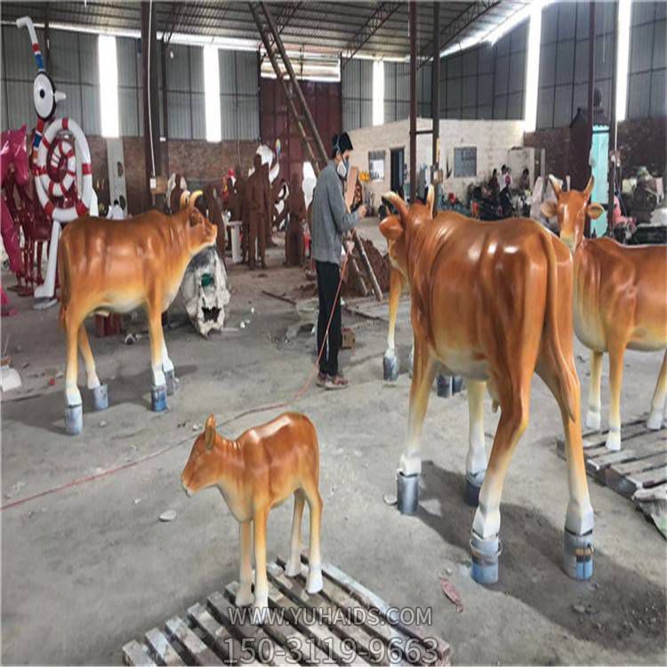 美化城市公園綠地玻璃鋼牛動(dòng)物擺設雕塑