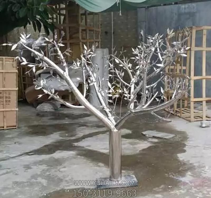 景區戶(hù)外柏不銹鋼樹(shù)雕塑