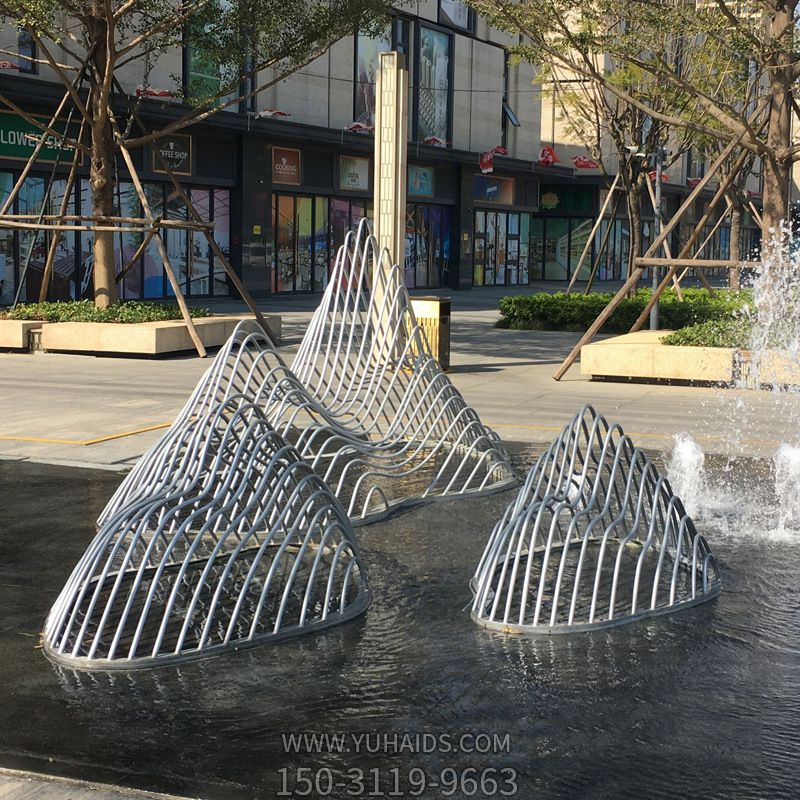 城市不銹鋼景觀(guān)雕塑定制園林小區標志擺件創(chuàng  )意水景抽象假山雕塑