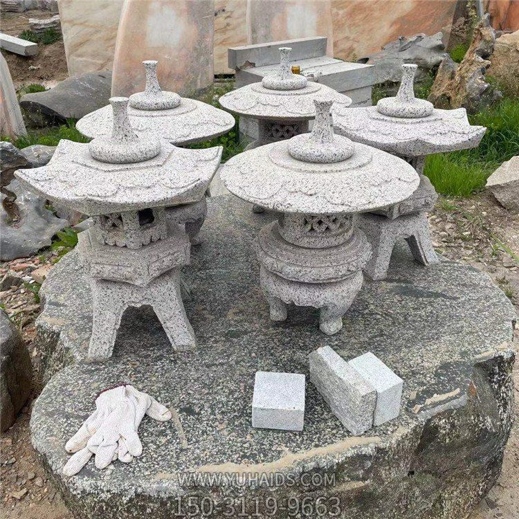 石燈，花崗巖仿古石雕燈雕塑