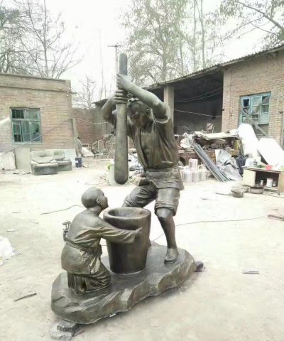 商業(yè)街擺放制作傳統小吃打糍粑人物玻璃鋼仿銅雕塑
