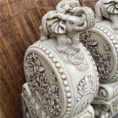 漢白玉菊花紋抱鼓石，大象門(mén)墩