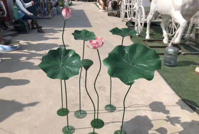 不銹鋼廣場(chǎng)景觀(guān)荷花雕塑