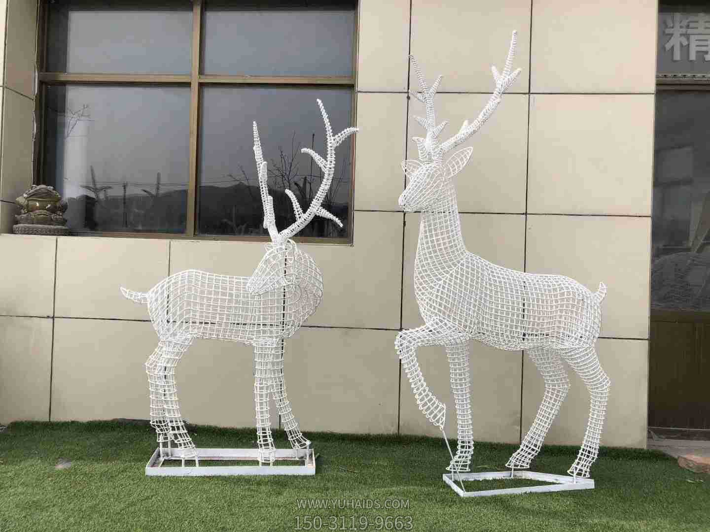 戶(hù)外景區創(chuàng  )意鏤空鐵藝梅花鹿雕塑