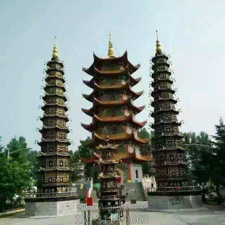 景區寺院戶(hù)外鑄銅漆金仿古多層寶塔雕塑