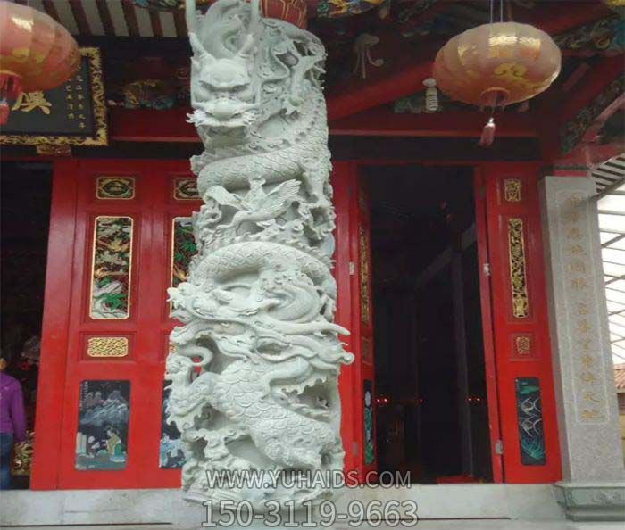 景區大殿門(mén)前大理石龍柱石雕雕塑