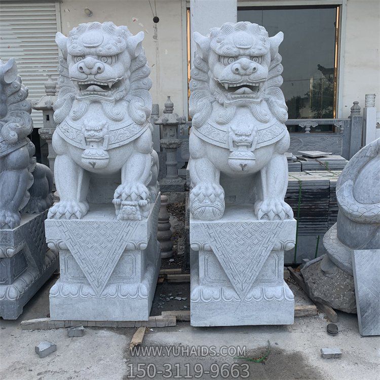 企業(yè)門(mén)口兩側擺放大理石雕刻招財鎮宅獅子門(mén)墩雕塑