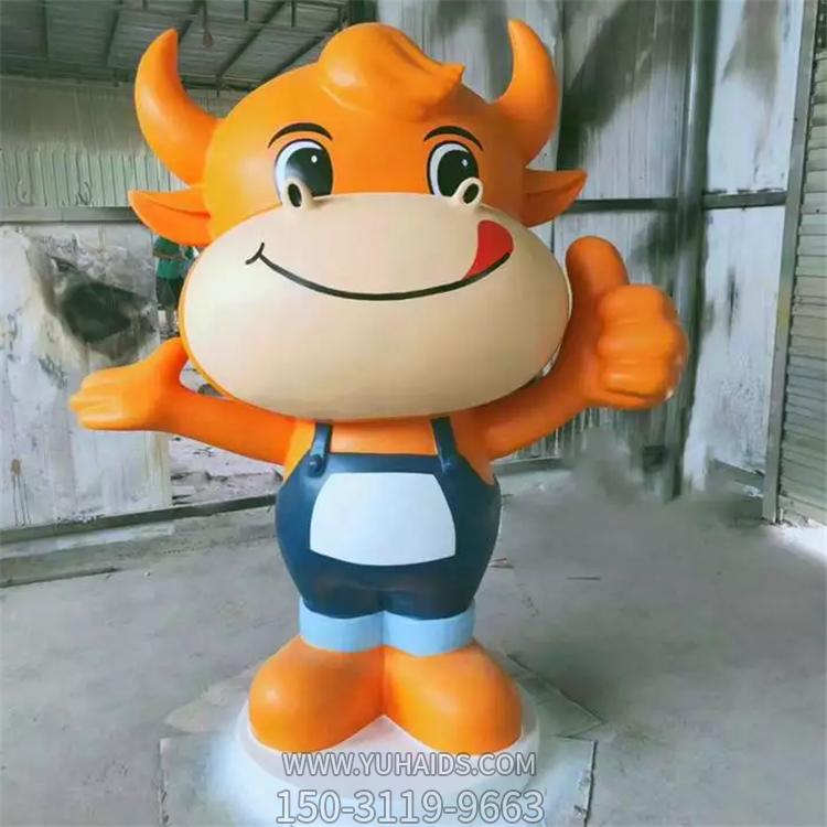 卡通牛犢子，玻璃鋼卡通動(dòng)物系列美陳擺件雕塑