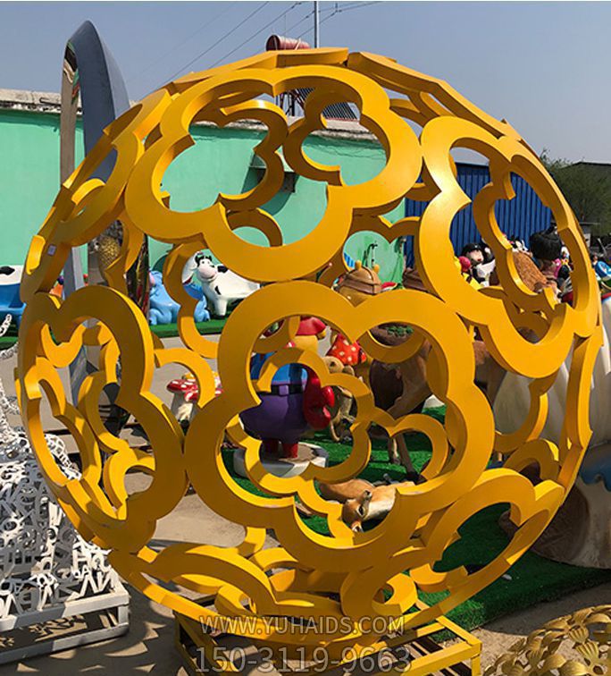 公園創(chuàng )意玻璃鋼花花造型鏤空球雕塑