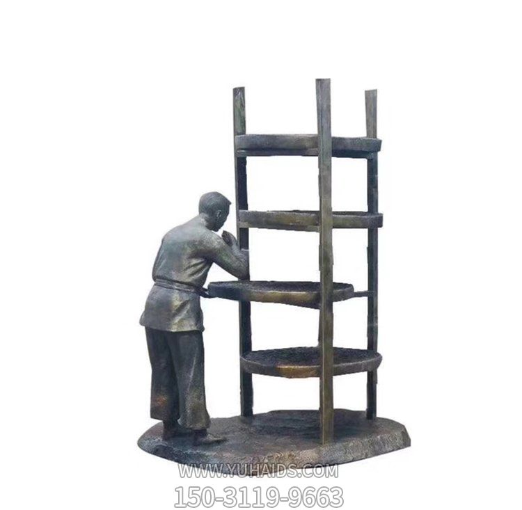 茶園擺放玻璃鋼仿銅茶文化曬茶人物小品景觀(guān)雕塑