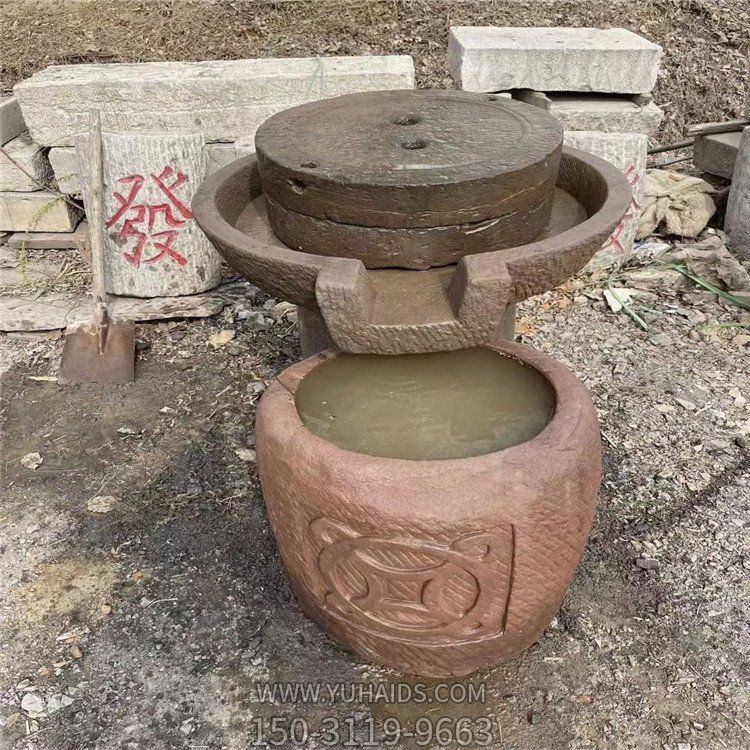 石雕磨盤(pán)，磨豆子的傳統設備雕塑
