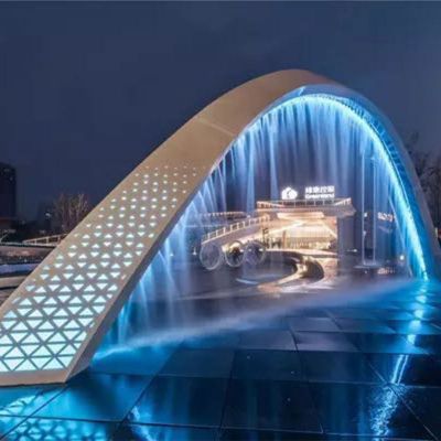 廣場(chǎng)大型不銹鋼鏤空燈光霧化拱門(mén) 雕塑