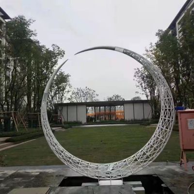 酒店會(huì )所不銹鋼創(chuàng  )意鏤空月亮