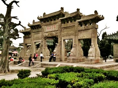 公園五門(mén)五樓精致石雕牌樓