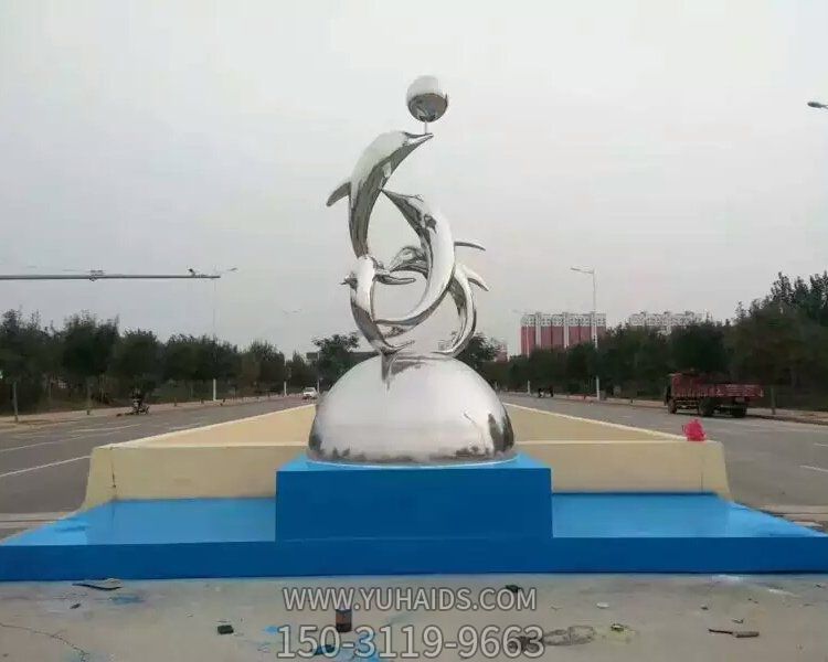 廣場(chǎng)戶(hù)外大型不銹鋼海豚景觀(guān)雕塑