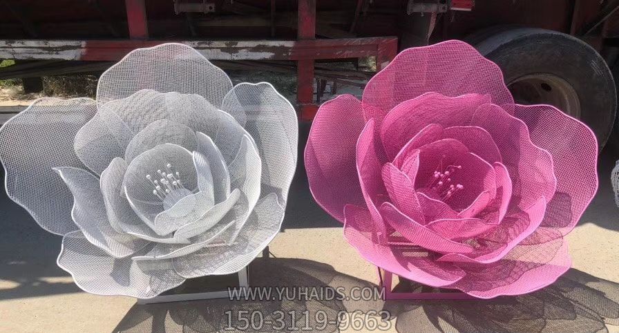 公園不銹鋼鏤空創(chuàng )意荷花雕塑