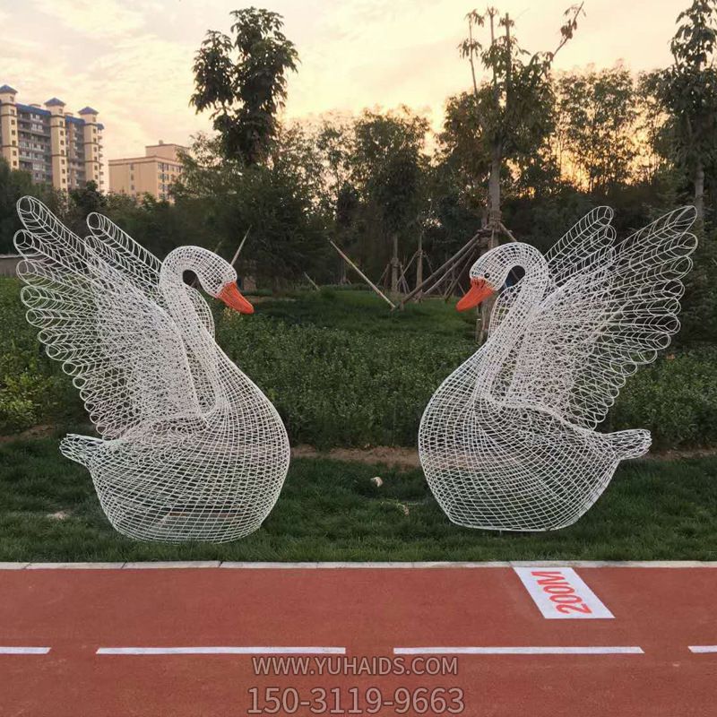 運動(dòng)場(chǎng)路邊鏤空個(gè)性不銹鋼雕塑