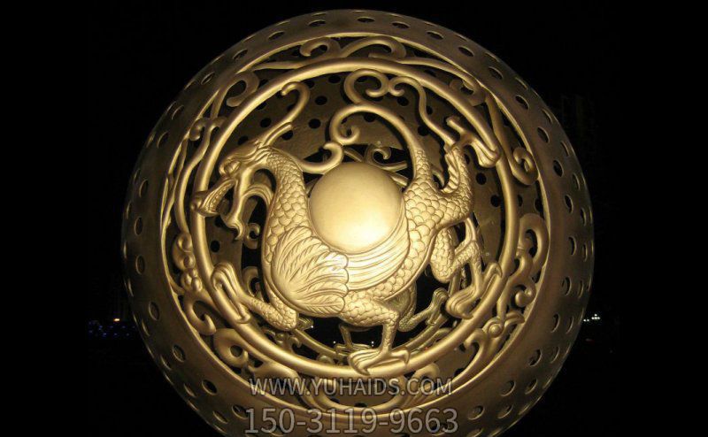 不銹鋼噴金烤漆龍盤(pán)球體到時(shí)雕塑