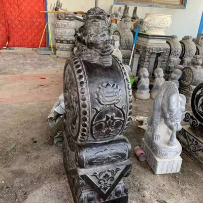 庭院門(mén)口青石石雕浮雕鎮宅抱鼓石雕塑