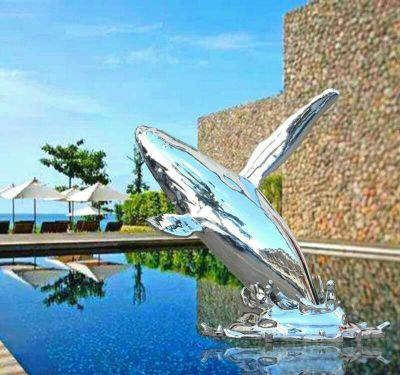 公園擺放的跳躍的玻璃鋼創(chuàng  )意鯨魚(yú)雕塑