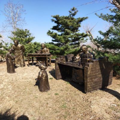公園草地擺放玻璃鋼仿銅古代教書(shū)先生景觀(guān)雕塑