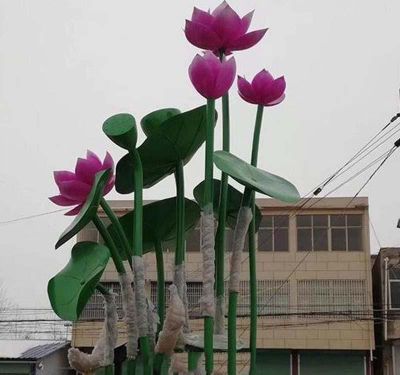 景區創(chuàng  )意玻璃鋼彩色荷花雕塑