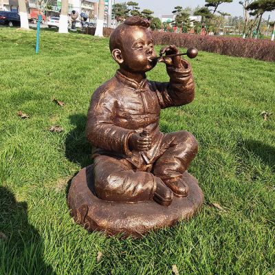 童趣系列人物，吹泡泡的小男孩